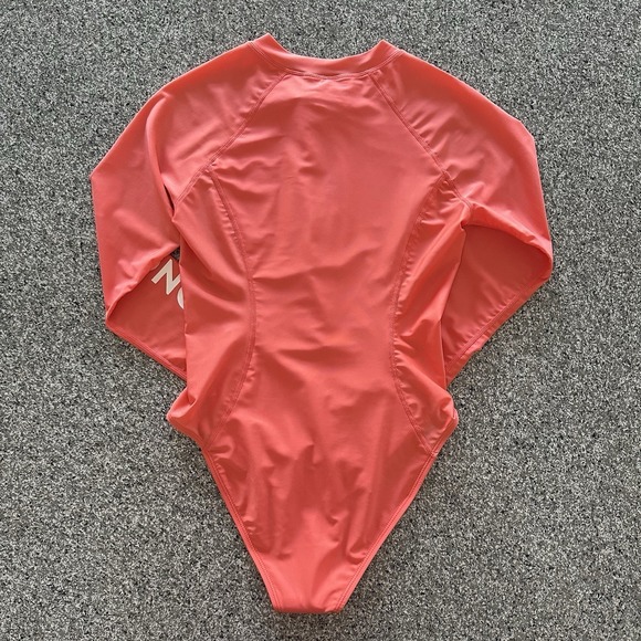 Billabong Surf Suit 1/2 Zip Long Sleeve Bodysuit Women's Size M Beach Babe Coral - Picture 4 of 5